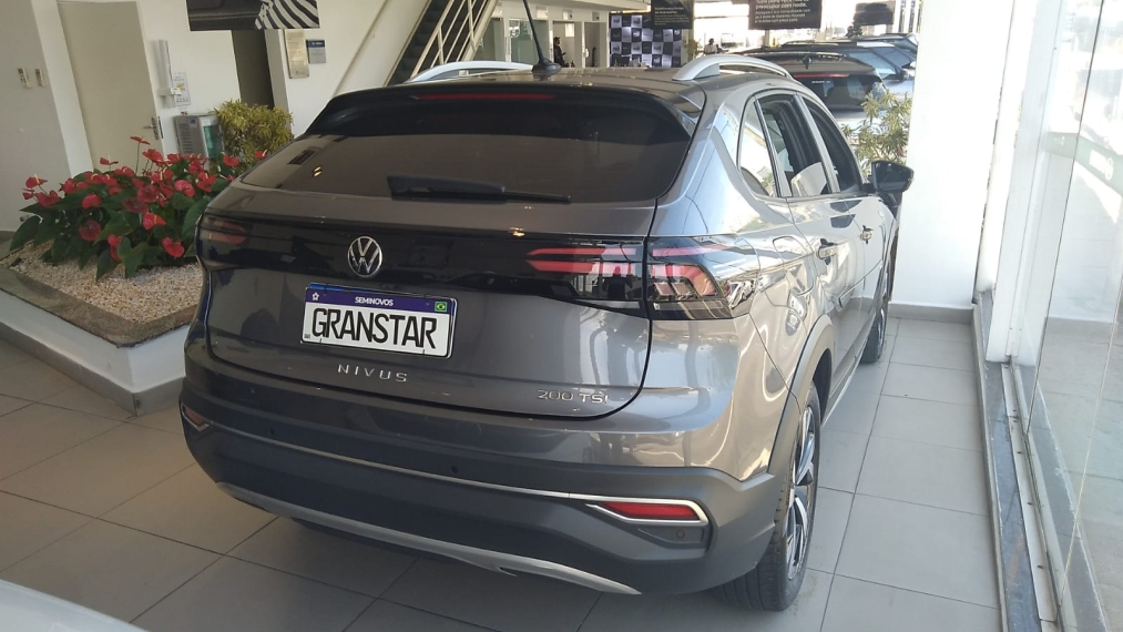 volkswagen nivus 1.0 200 tsi total flex highline automatico 4p 20245