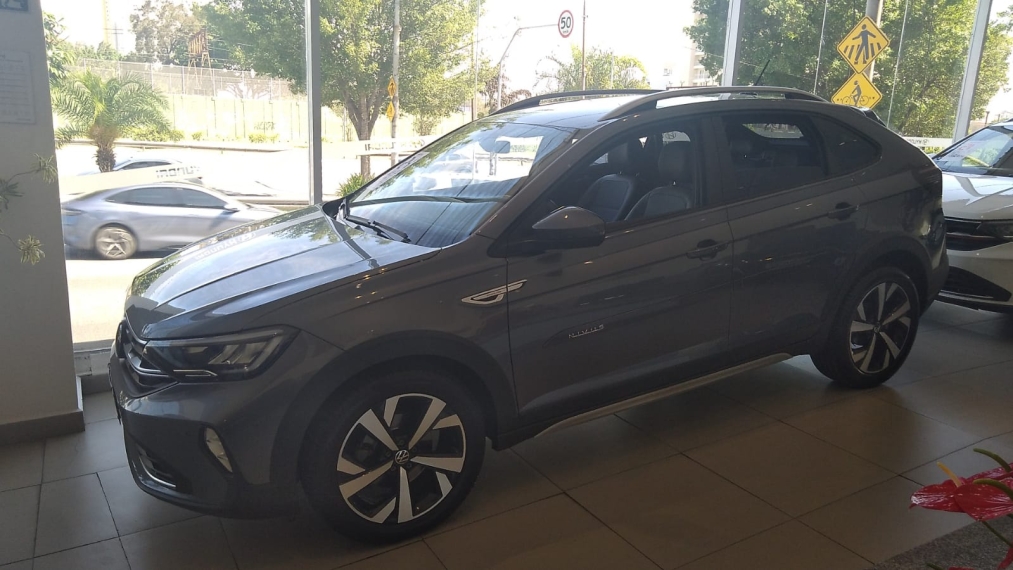 volkswagen nivus 1.0 200 tsi total flex highline automatico 4p 20242