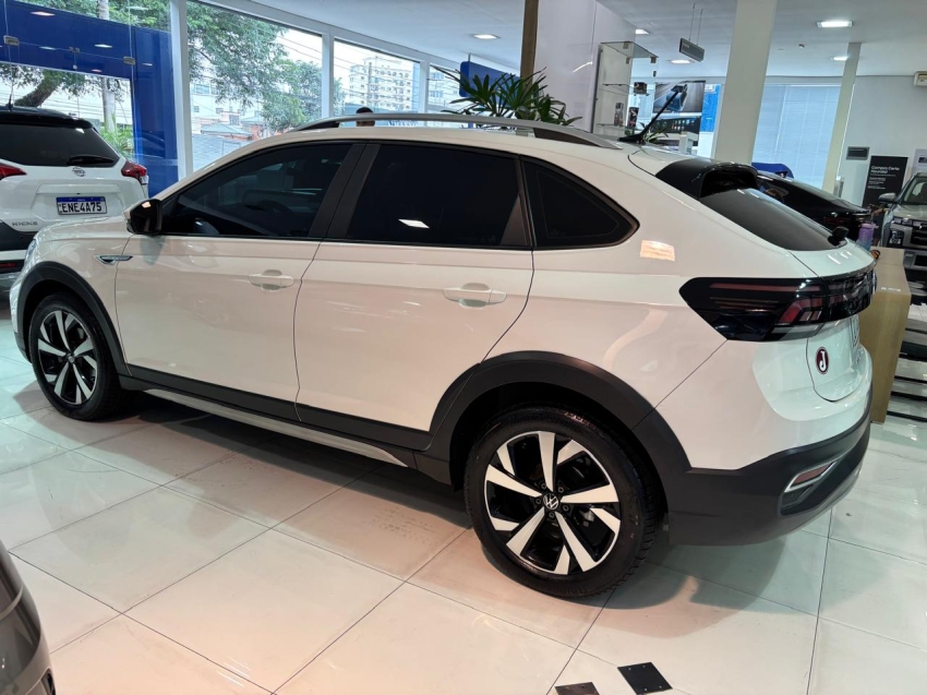 volkswagen nivus 1.0 200 tsi total flex highline automatico 4p 20212