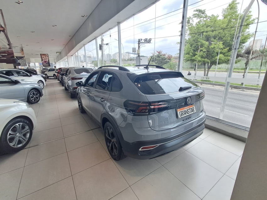 volkswagen nivus 1.0 200 tsi total flex highline automatico 4p 202212