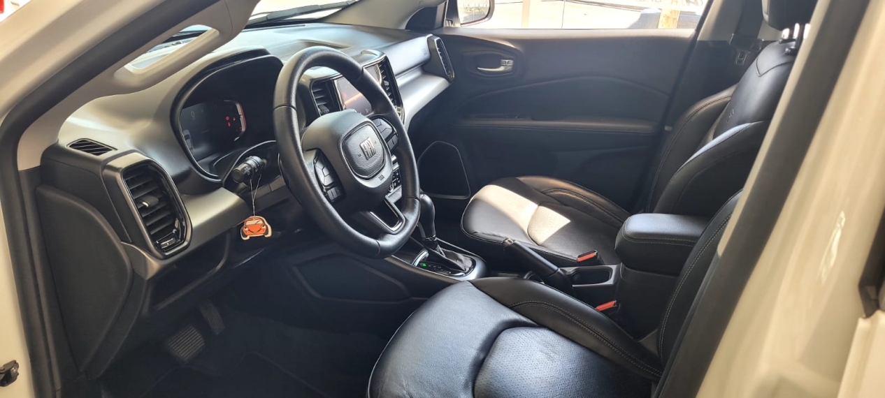 fiat toro 1.3 turbo 270 flex volcano at6 4p automatico 20235