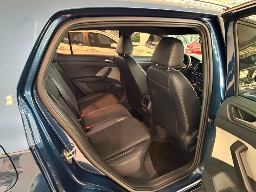 volkswagen t-cross 1.4 250 tsi total flex highline automatico 4p 202315