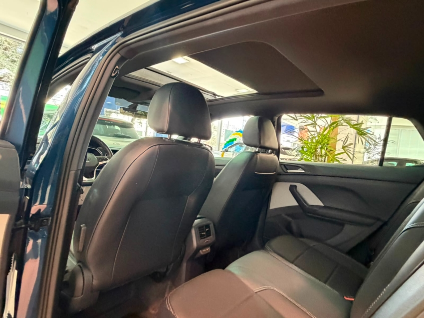 volkswagen t-cross 1.4 250 tsi total flex highline automatico 4p 202317