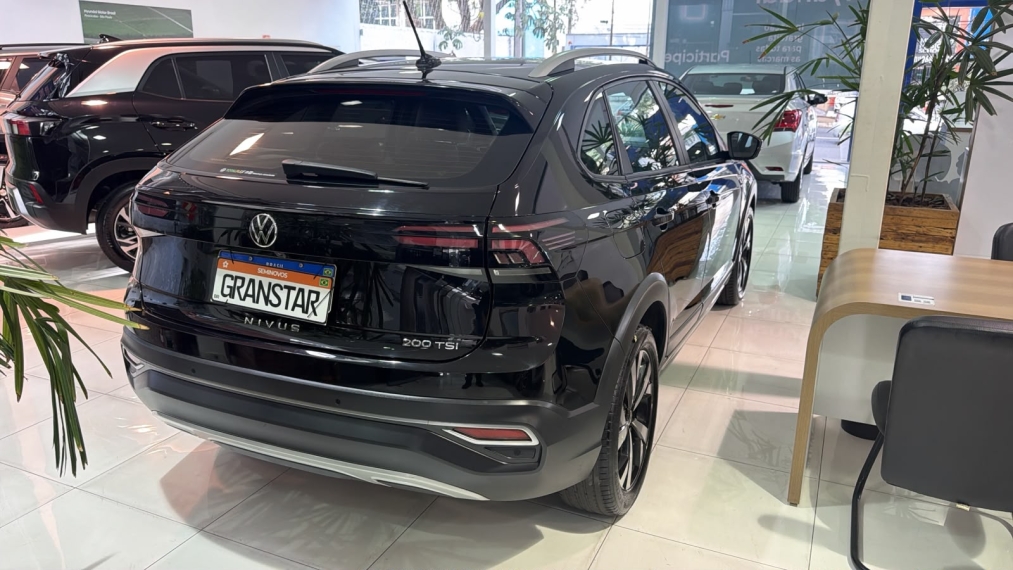 volkswagen nivus 1.0 200 tsi total flex highline automatico 4p 20243