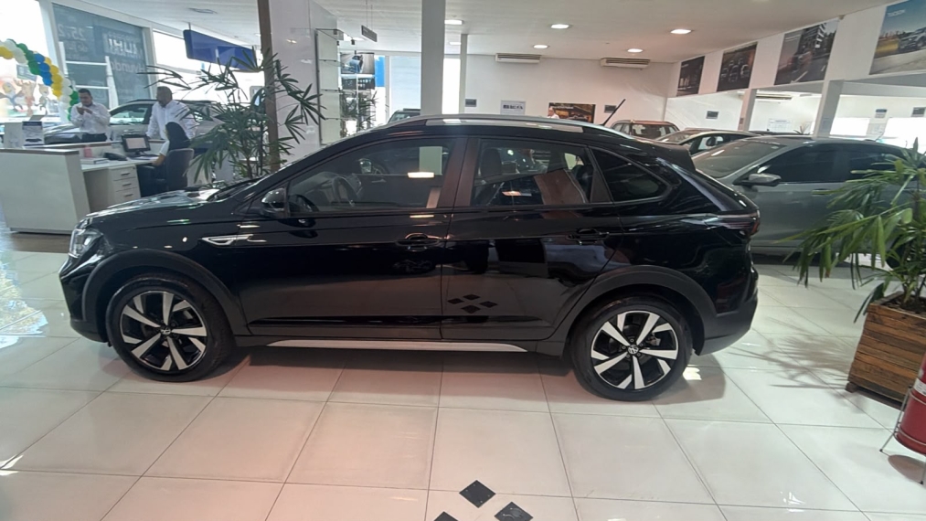 volkswagen nivus 1.0 200 tsi total flex highline automatico 4p 20245