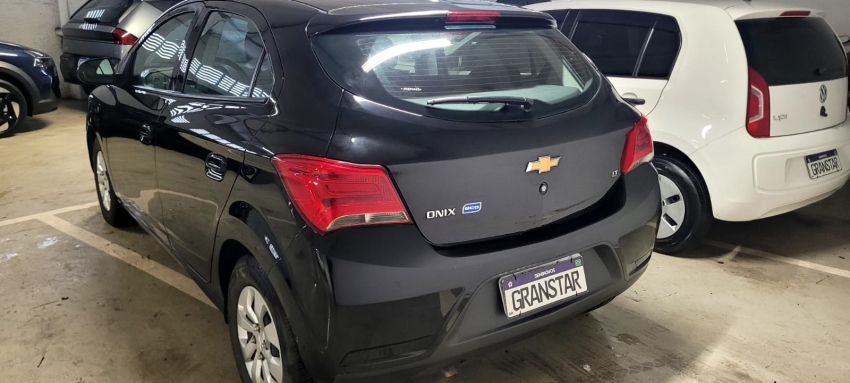 chevrolet onix 1.0 mpfi lt 8v flex 4p manual 20183