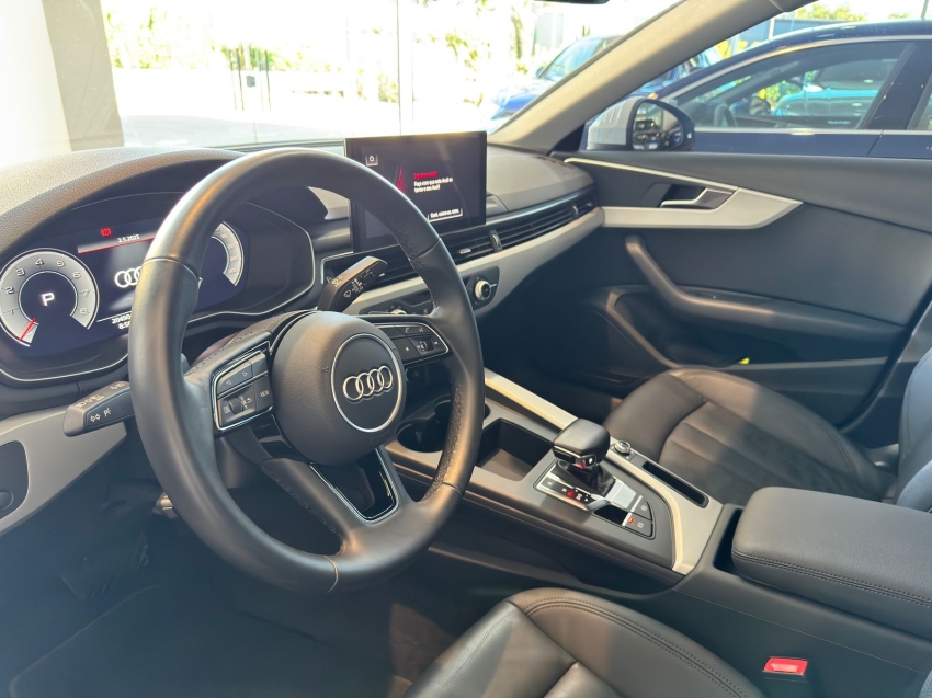 audi a4 2.0 tfsi mhev prestige s tronic