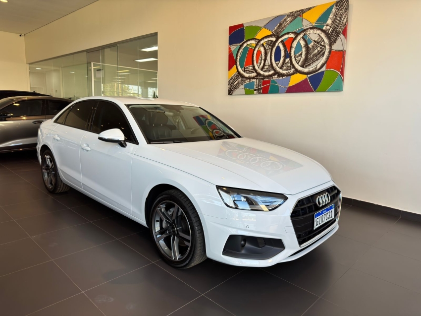 audi a4 2.0 tfsi mhev prestige s tronic