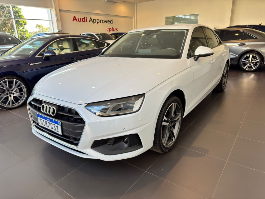 audi a4 2.0 tfsi mhev prestige s tronic
