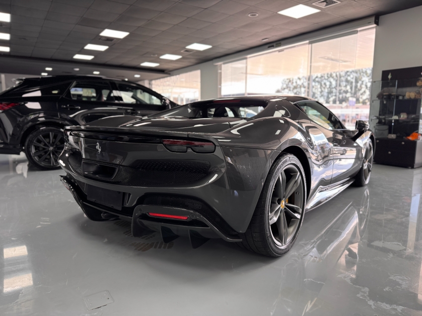 ferrari 296 gtb 3.0 v6 turbo phev f1-dct gasolina 3p automatico 2024
