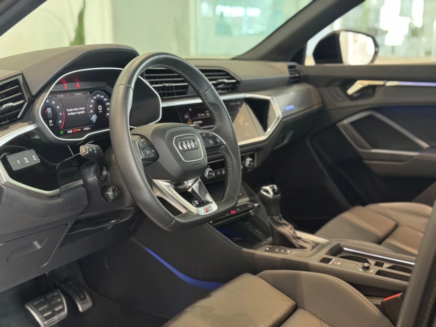 audi q3 2.0 40 tfsi gasolina sportback performance black plus quattro tiptronic 4p automatico 20253