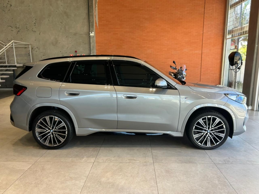 bmw x1 2.0 16v turbo gasolina sdrive20i m sport steptronic 1.9 5p automatico 20253