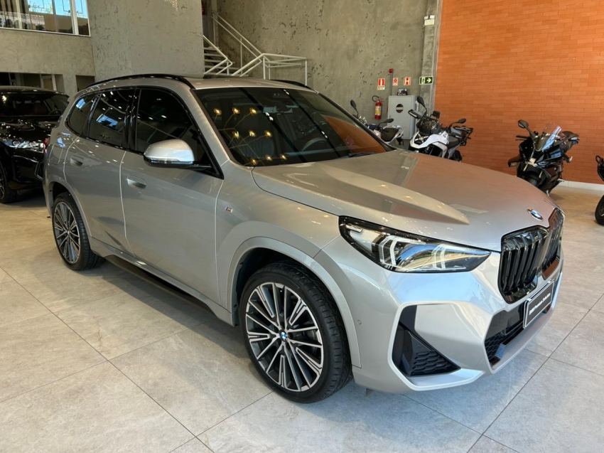 bmw x1 2.0 16v turbo gasolina sdrive20i m sport steptronic 1.9 5p automatico 20250
