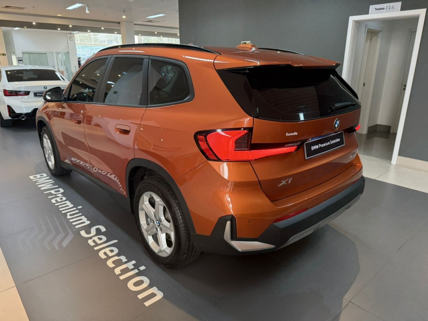bmw x1 1.5 12v turbo gasolina sdrive18i gp steptronic 5p automatico 2023