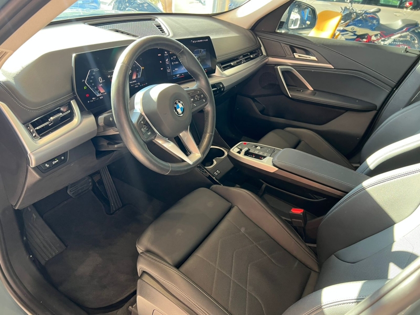 bmw x1 2.0 16v turbo gasolina sdrive20i x-line steptronic 5p automatico 2023