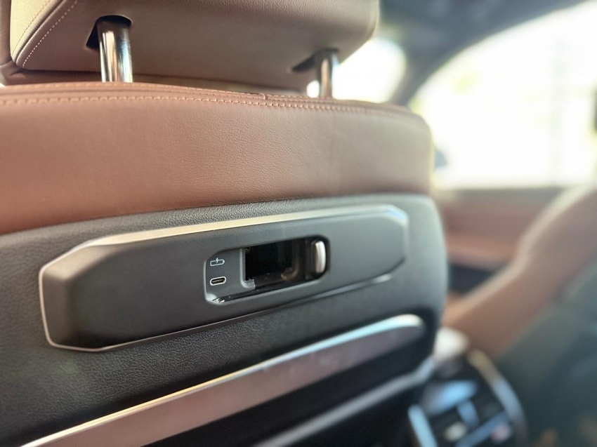 bmw x7 4.4 v8 gasolina m60i steptronic 2025