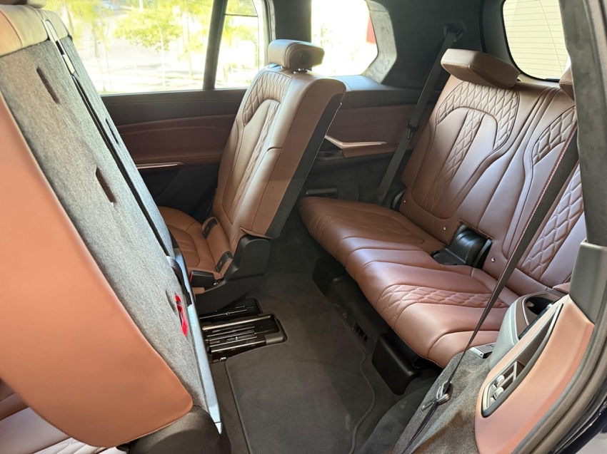 bmw x7 4.4 v8 gasolina m60i steptronic 2025