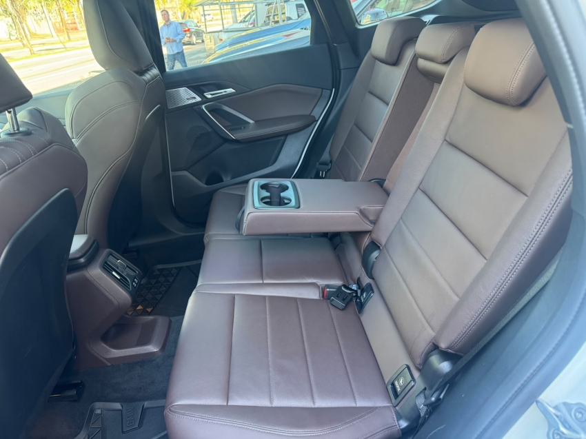 bmw x1 2.0 16v turbo gasolina sdrive20i m sport steptronic 1.9 5p automatico 202514