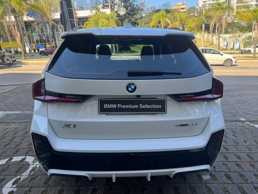 bmw x1 2.0 16v turbo gasolina sdrive20i m sport steptronic 1.9 5p automatico 20255