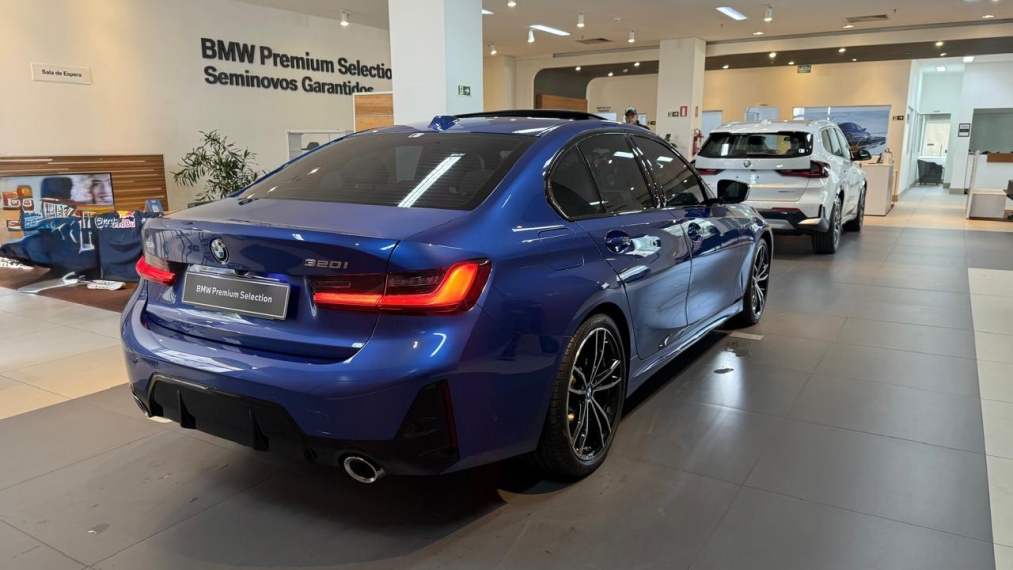 bmw 320i 2.0 16v turbo flex m sport automatico gasolina 4p 2023