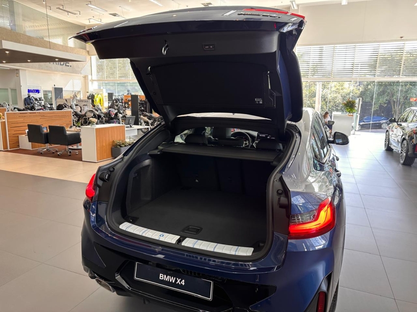 bmw x4 2.0 16v gasolina xdrive20i m sport steptronic 5p automatico 2025