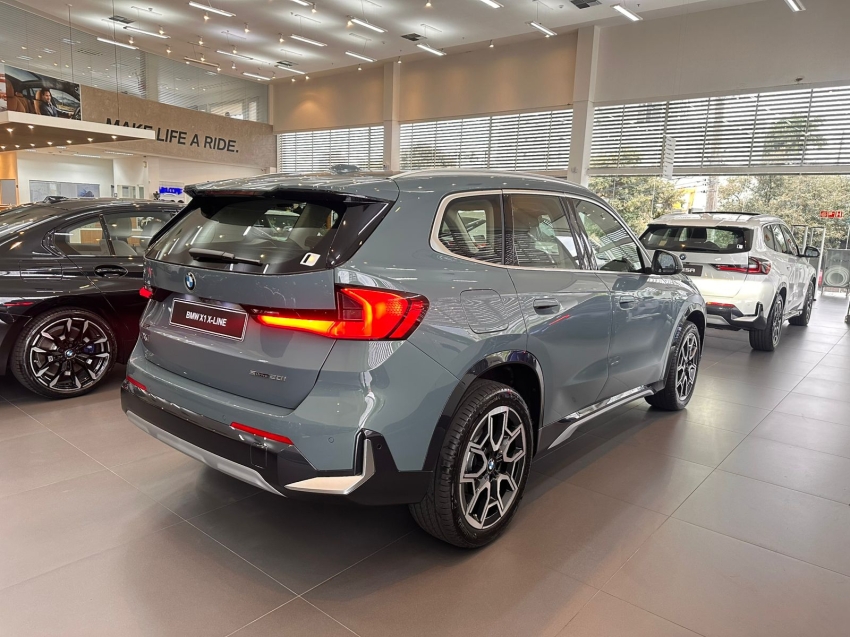 bmw x1 2.0 16v turbo gasolina sdrive20i x-line steptronic 4p automatico 2025