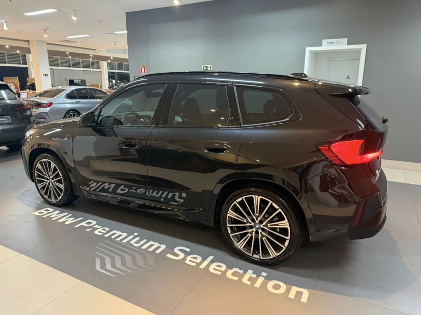 bmw ix1 eletrico xdrive30 m sport 4p automatico 2024