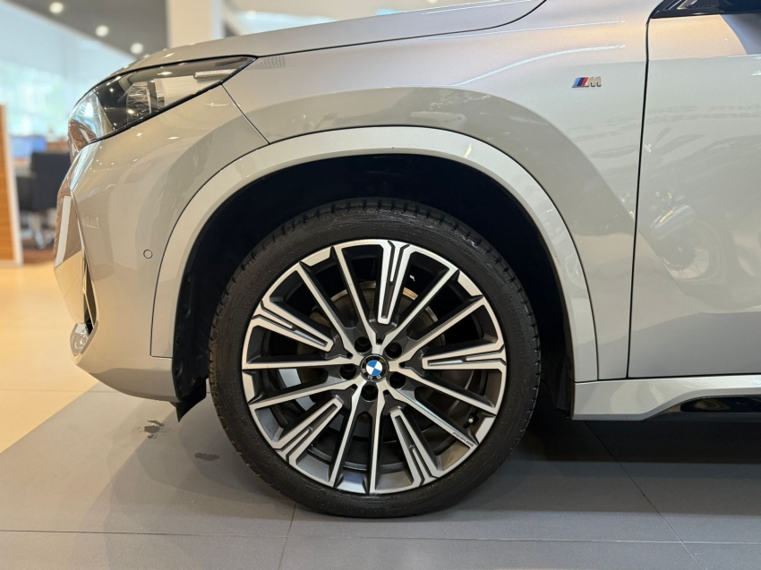 bmw x1 2.0 16v turbo gasolina sdrive20i m sport steptronic 1.9 4p automatico 2023