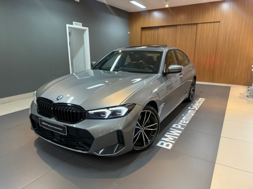 bmw 330e 2.0 16v turbo hibrido m sport automatico 4p 2024