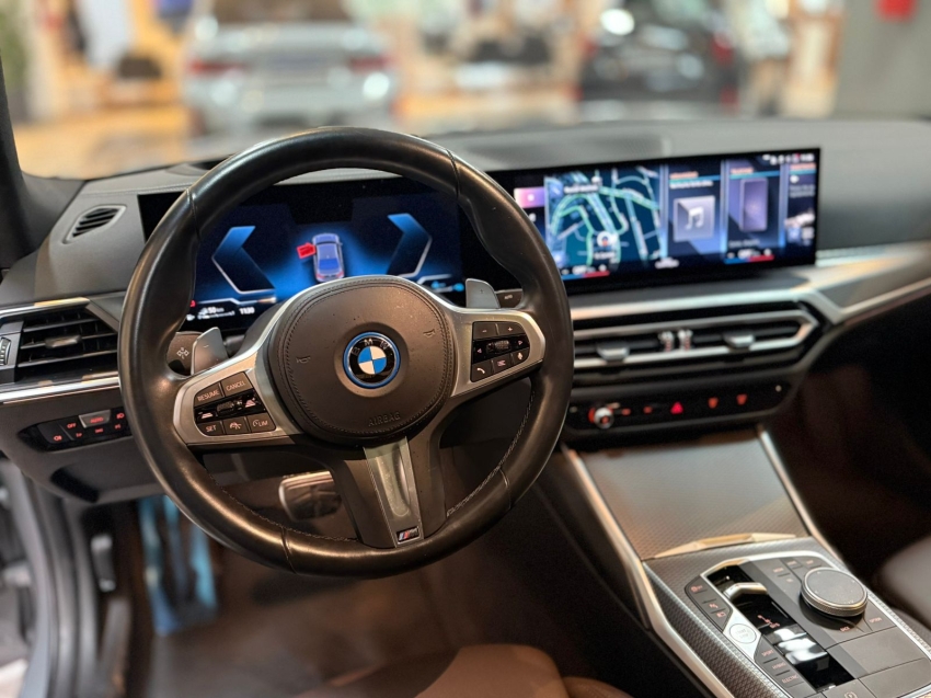 bmw 330e 2.0 16v turbo hibrido m sport automatico 4p 2024