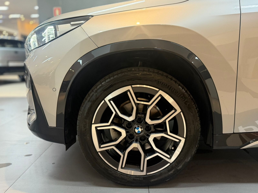 bmw x1 2.0 16v turbo gasolina sdrive20i x-line steptronic 5p automatico 2023