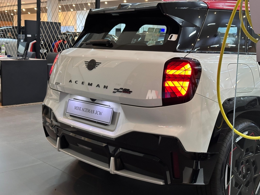 mini aceman 54,2 kw eletrico john cooper works 2.0 3p automatico 2025