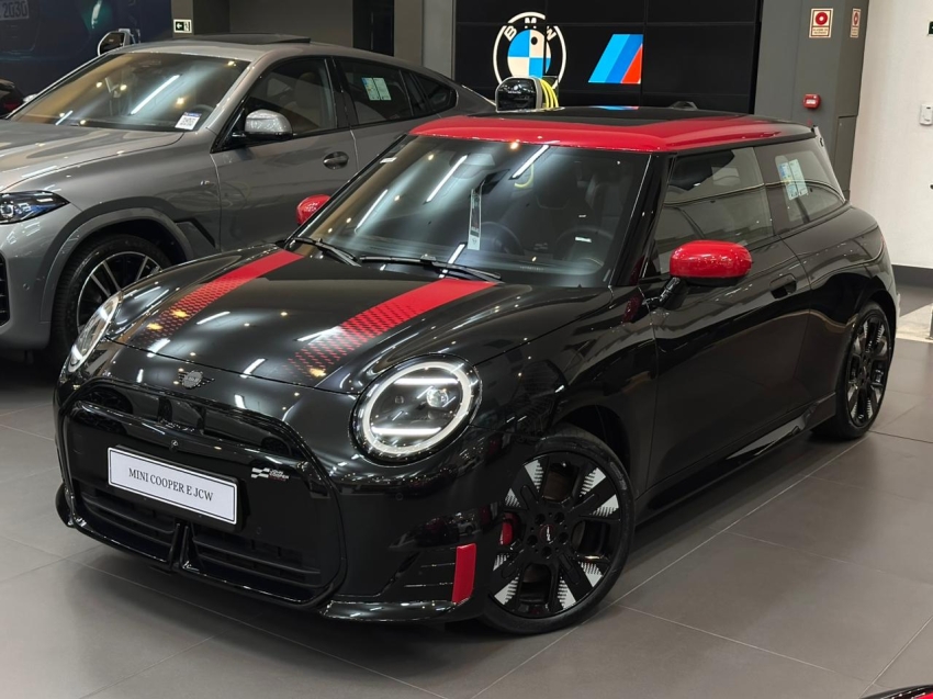 mini cooper 54,2 kw eletrico john works 2.0 3p automatico 2025