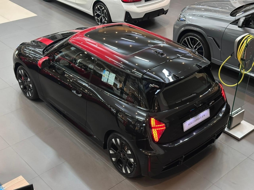 mini cooper 54,2 kw eletrico john works 2.0 3p automatico 2025