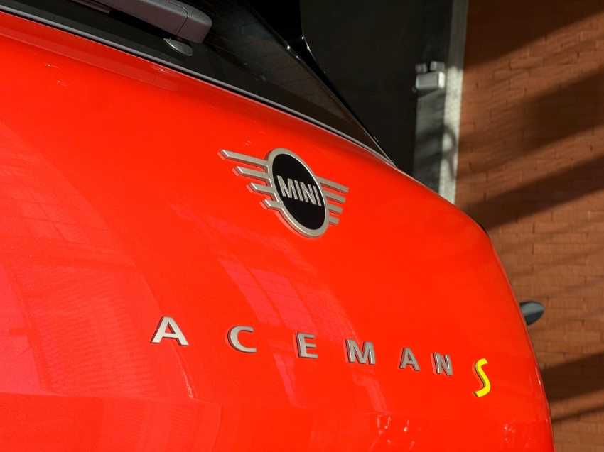 mini aceman 54,2 kw eletrico se 2.0 4p automatico 2025