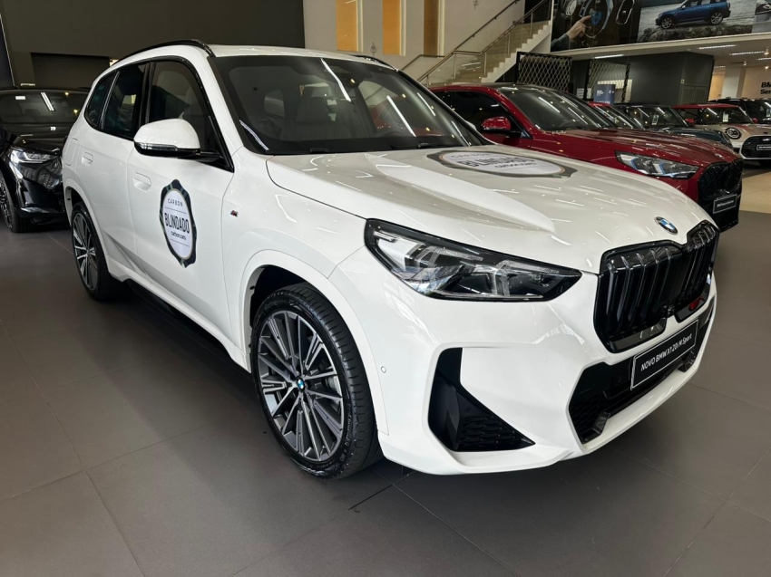 x1 m sport 2026 blindado1