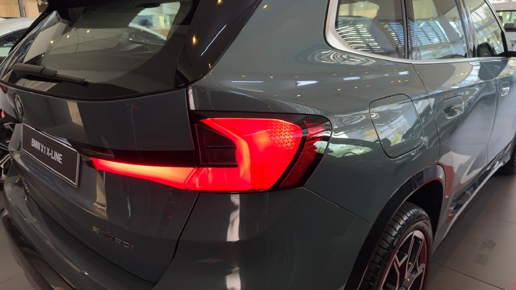 bmw x1 20i xline 25/26