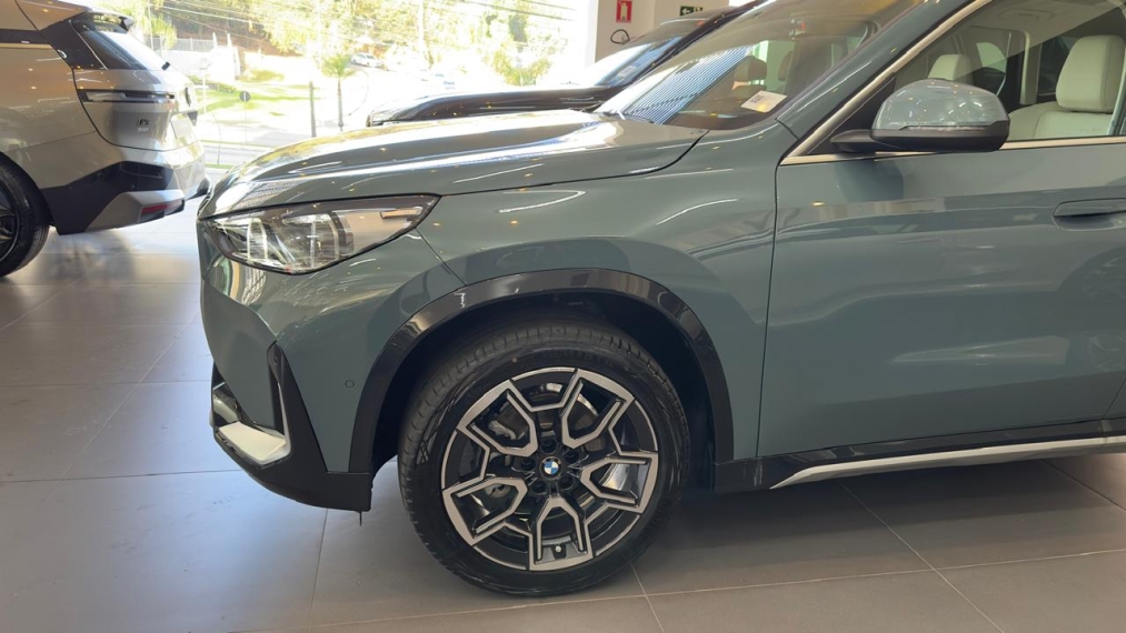 bmw x1 20i xline 25/26