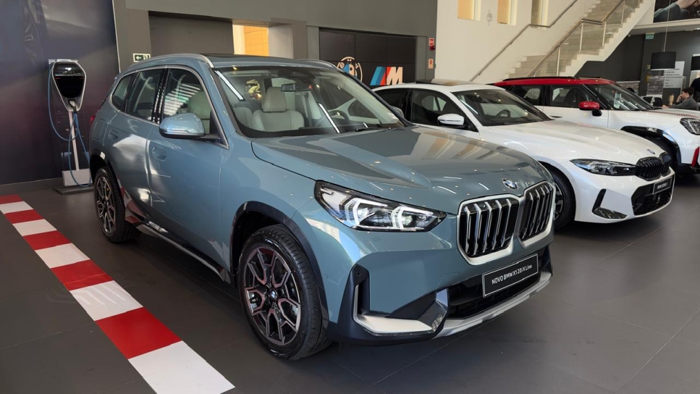 bmw x1 20i xline 25/26