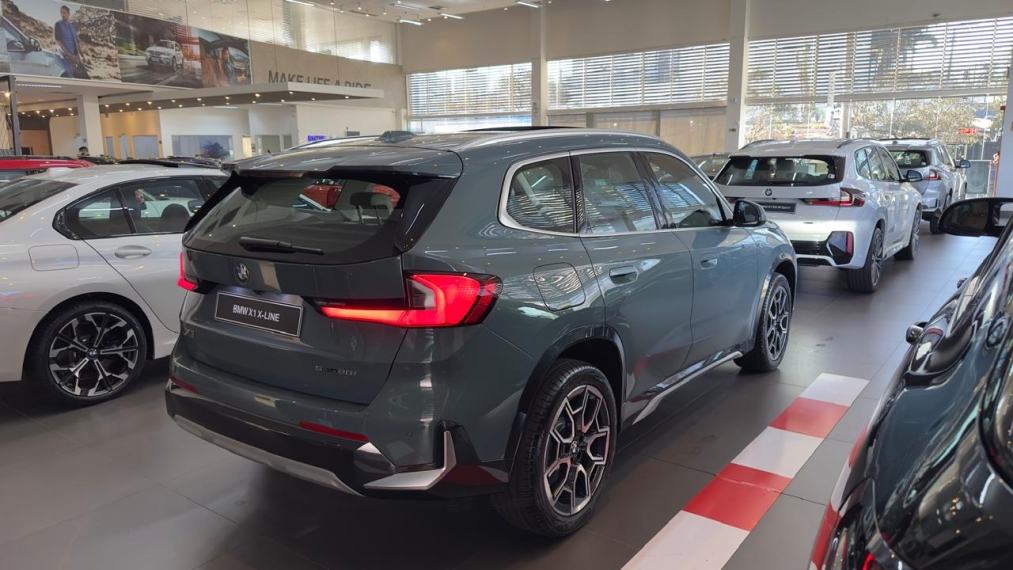 bmw x1 20i xline 25/26