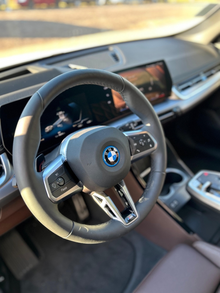 bmw ix1 eletrico xdrive30 m sport 5p automatico 2025