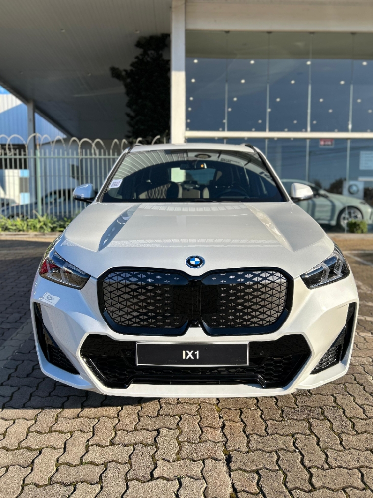 bmw ix1 eletrico xdrive30 m sport 5p automatico 2025