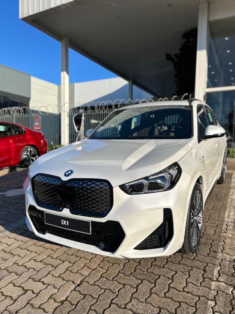 bmw ix1 eletrico xdrive30 m sport 5p automatico 2025