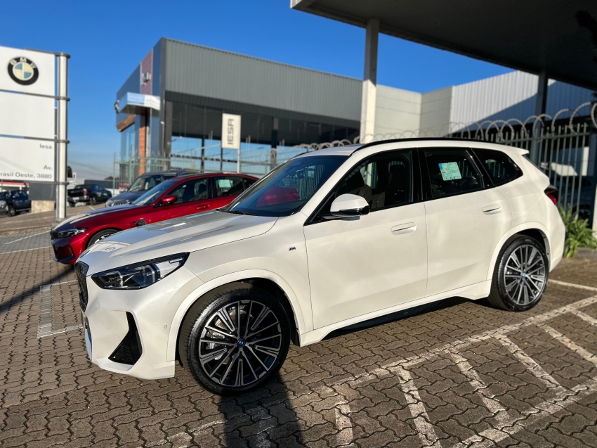bmw ix1 eletrico xdrive30 m sport 5p automatico 2025