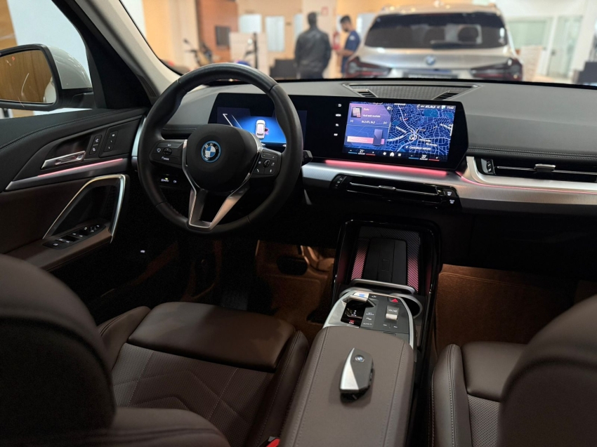 bmw ix1 eletrico edrive20 x line 4p automatico 2025