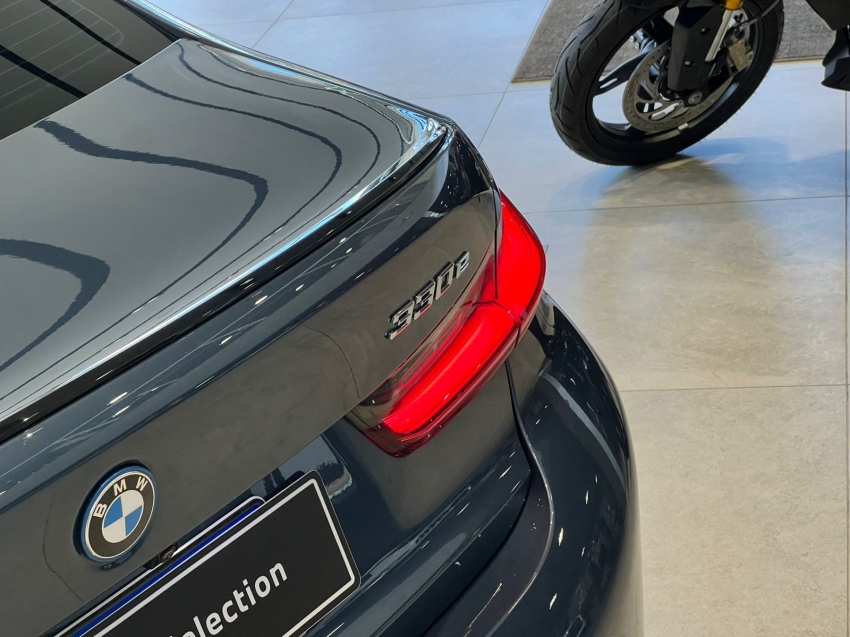 bmw 330e 2.0 16v turbo hibrido m sport automatico 4p 2025