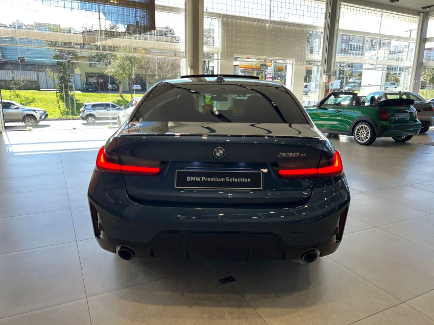 bmw 330e 2.0 16v turbo hibrido m sport automatico 4p 2025