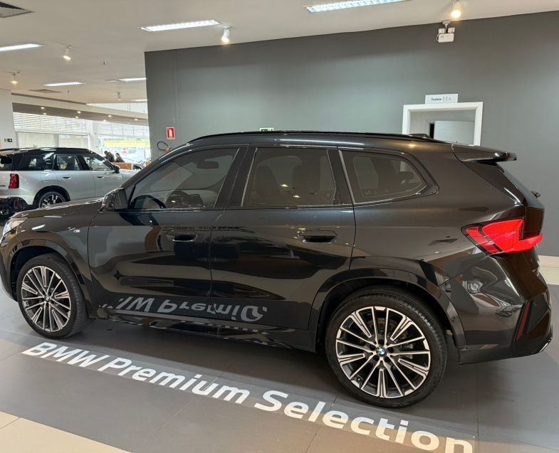 bmw x1 2.0 16v turbo gasolina sdrive20i m sport steptronic 4p automatico 2023