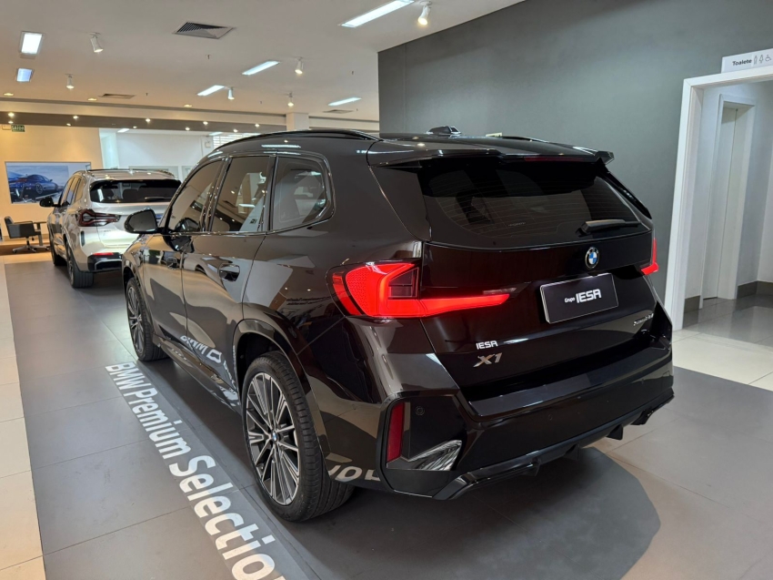 bmw x1 2.0 16v turbo gasolina sdrive20i m sport steptronic 4p automatico 2023