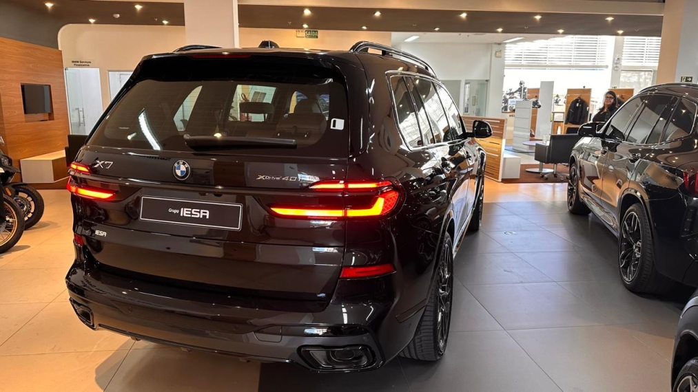 bmw x7 40i m sport 2026